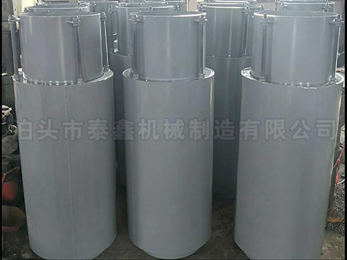 无约束波纹补偿器
